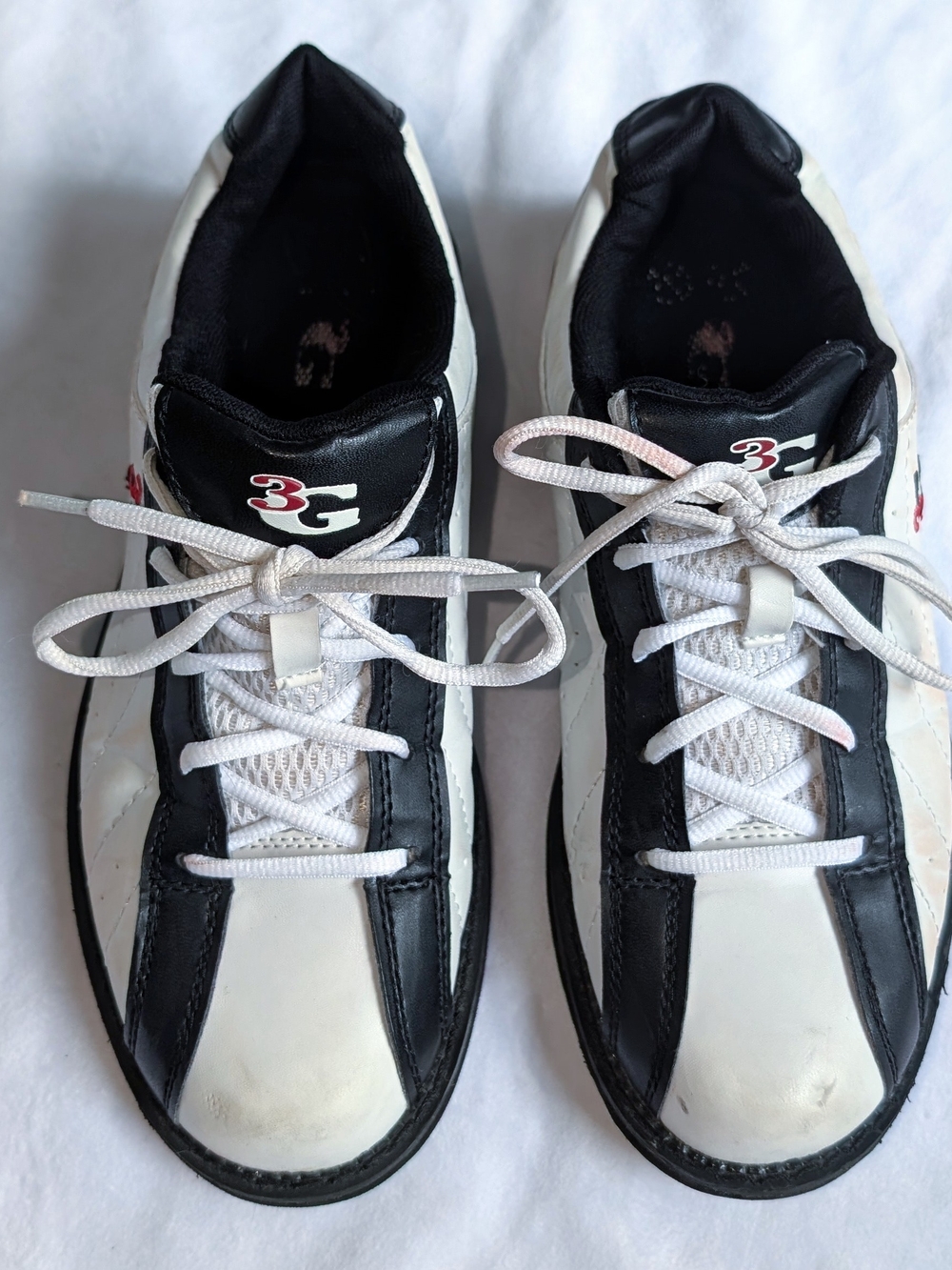 3G Kicks SK 100 Unisex Bowling Shoes White Black Synthetic Leather Size M 7/W9